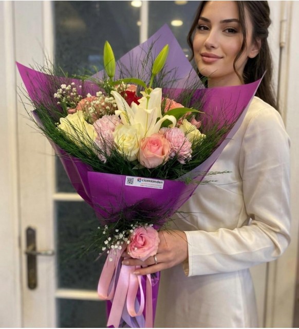 LİLYUM VE PEMBE GÜL ESİNTİSİ